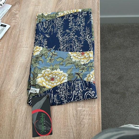 Diane Von Furstenberg Silk Scarf - Picture 1 of 2